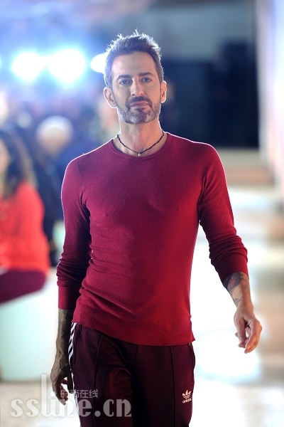 ŦԼʱװMarc Jacobsİʱ
