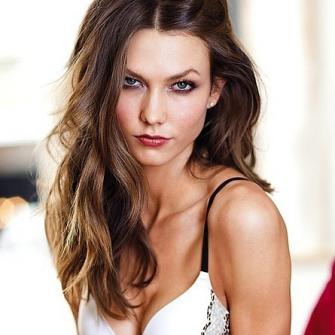 ģKarlie Klossѧ