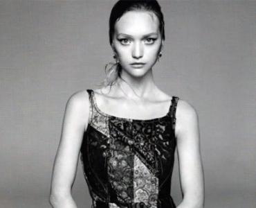Prada2015Ƭ
