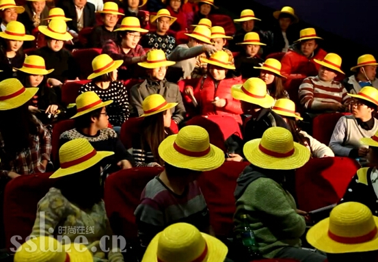 草帽团攻占电影院成2015年情人节亮点