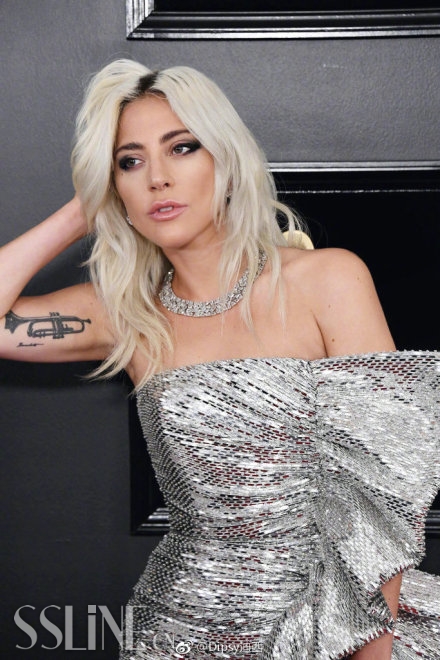 Lady Gaga̺