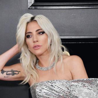61Lady Gagaն